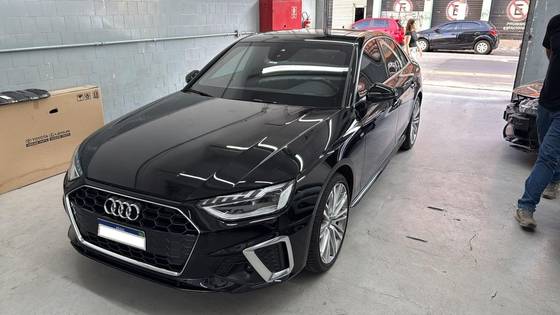 AUDI A4 2.0 TFSI MHEV S LINE S TRONIC